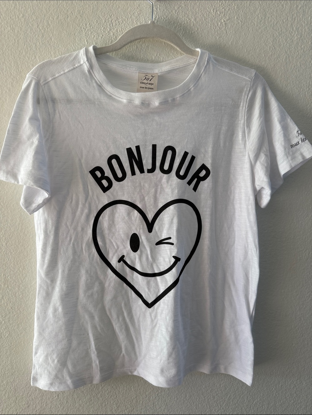 NWT Cinq à Sept Bonjour Smiling Heart Tee Top White S